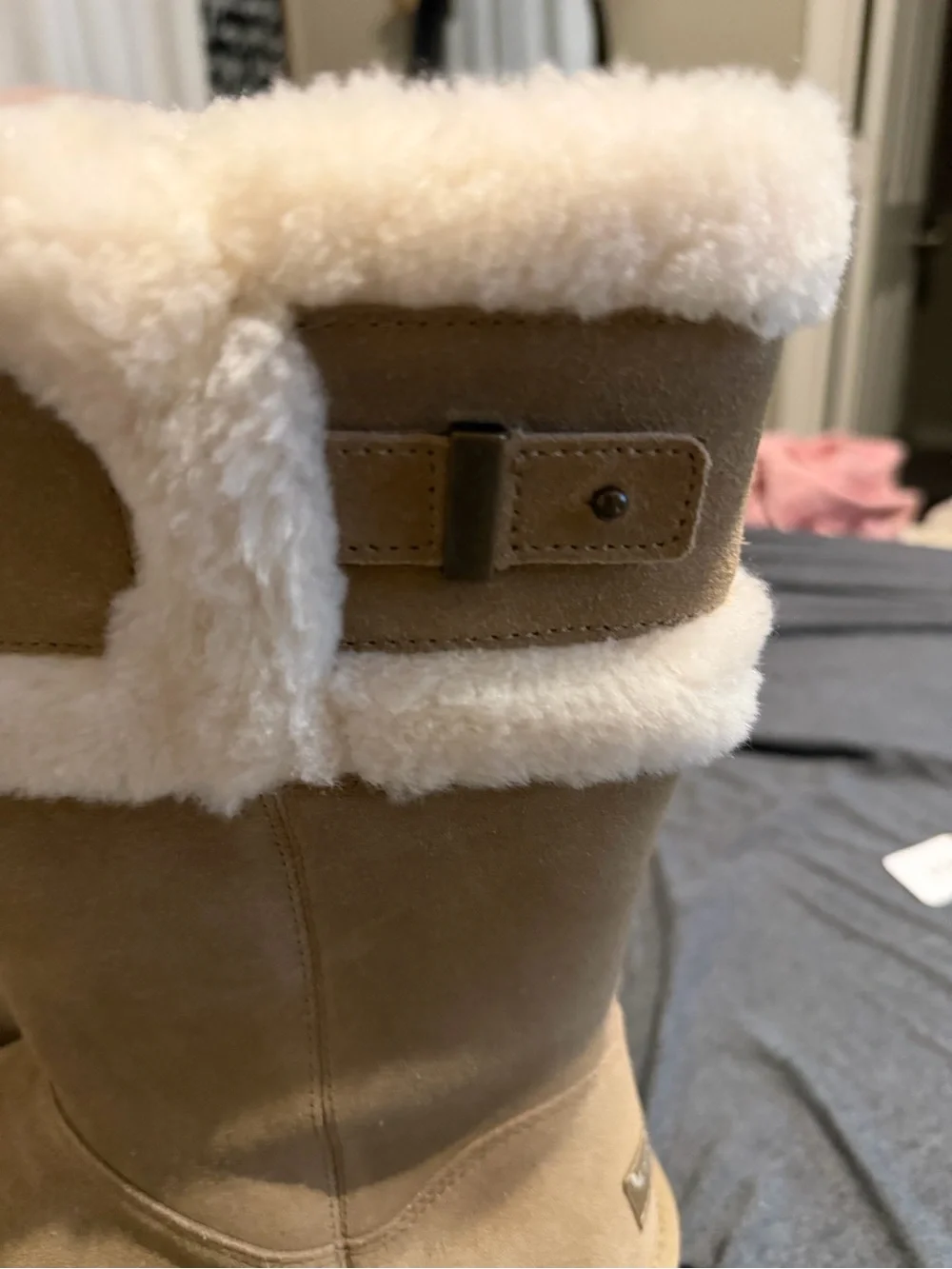 Women's Koolaburra boots by UGGS size 9  I wore them once